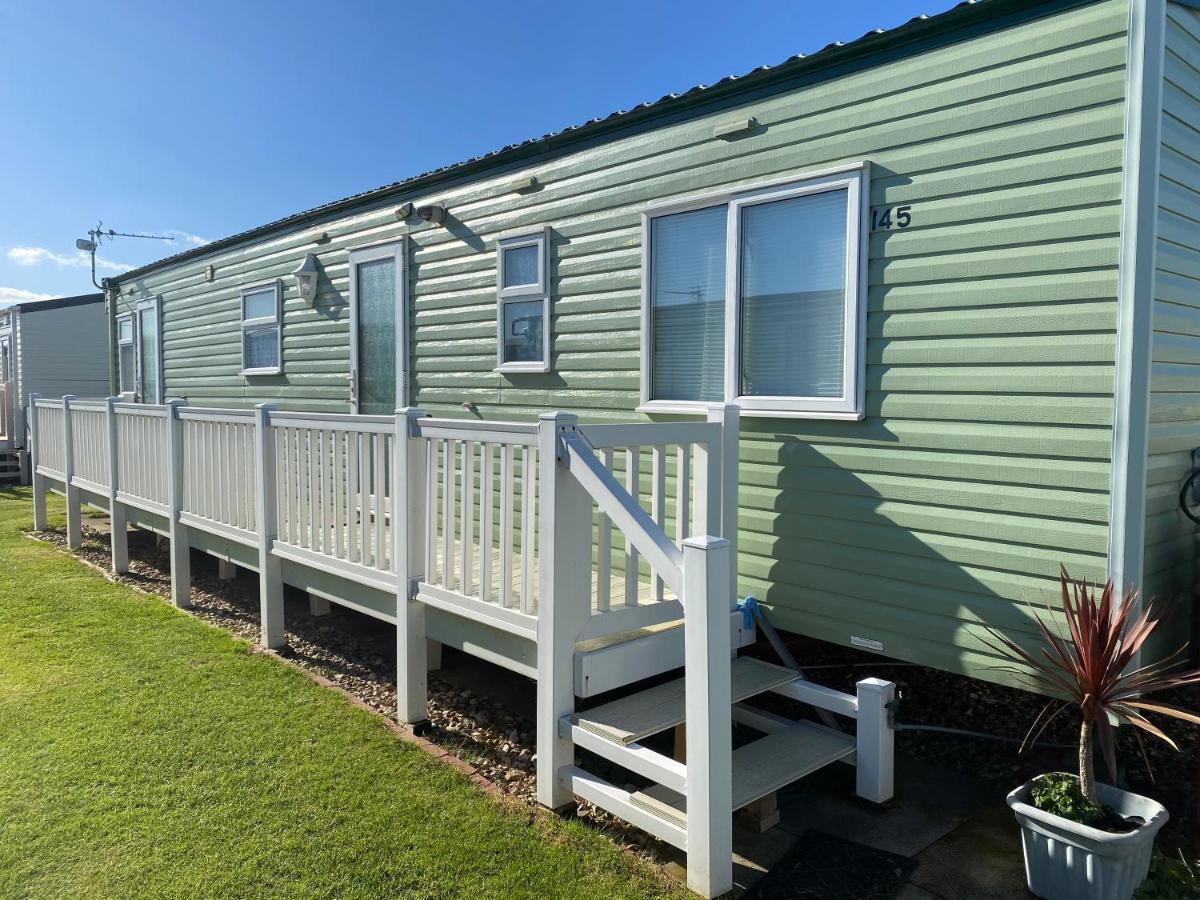 Seaview 145 - Pet Friendly, Bath And Close To Beach & Fantasy Island - Meadow Lakes Caravan & Lodge Hire Инголдмелс Экстерьер фото